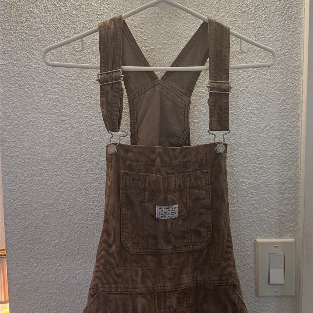 Levi’s corduroy overalls - Picture 6 of 8